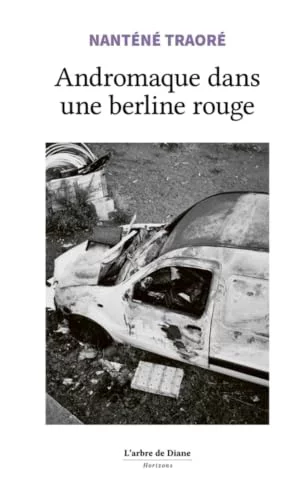 Andromaque dans une berline rouge